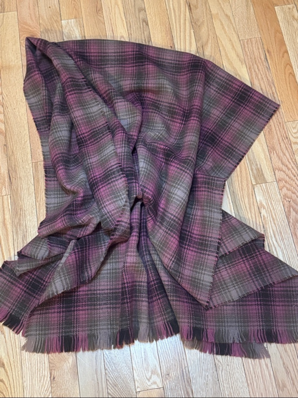 L.L. Bean large plaid mauve and black scarf